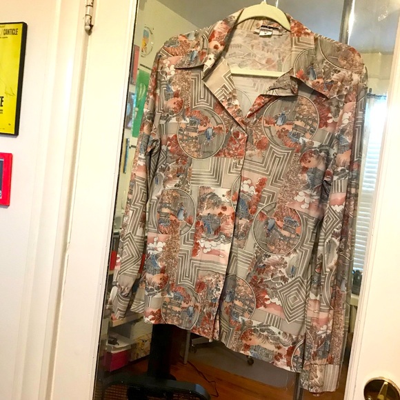 Vintage Tops - $20 or 2/$25 VINTAGE 70’s cottagecore shirt